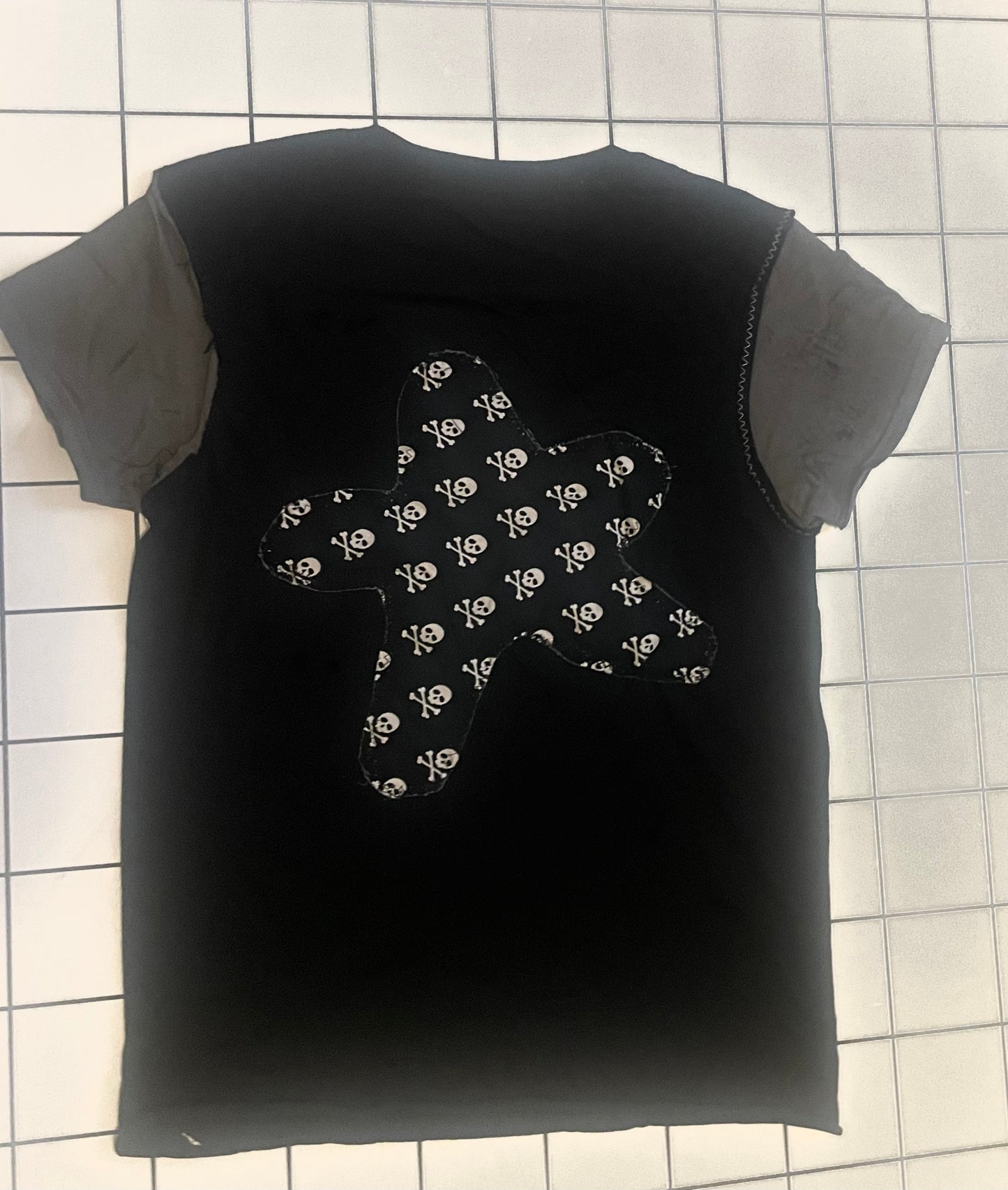 Black/Grey Star tee